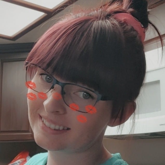 Meet your Posher, Destani - Picture 1 of 1